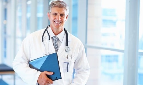 При появлении подозрительных родинок обратиться к врачу-дерматологу При появлении подозрительных родинок обратиться к врачу-дерматологу